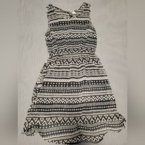 Divided Women's Black Patterned Dress